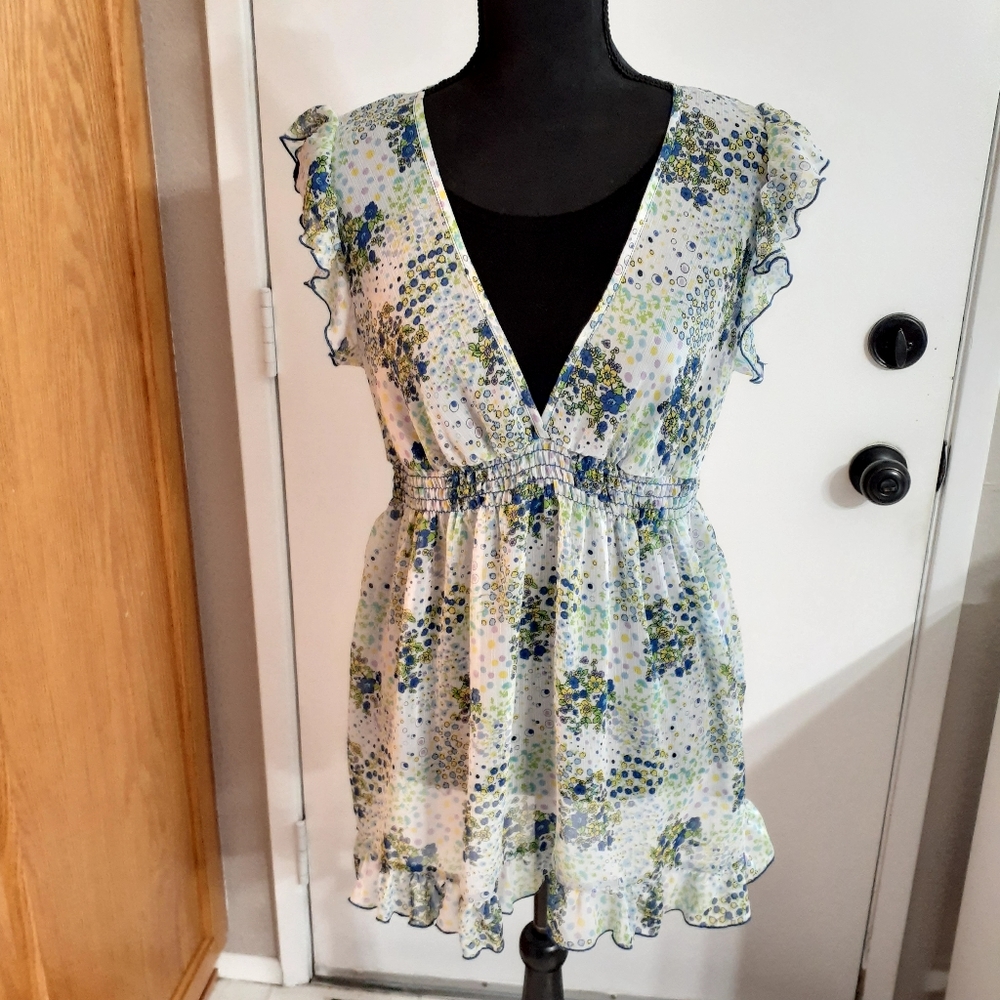 TIMING Deep Cut Flutter Sleeve Ruffled Tunic Top